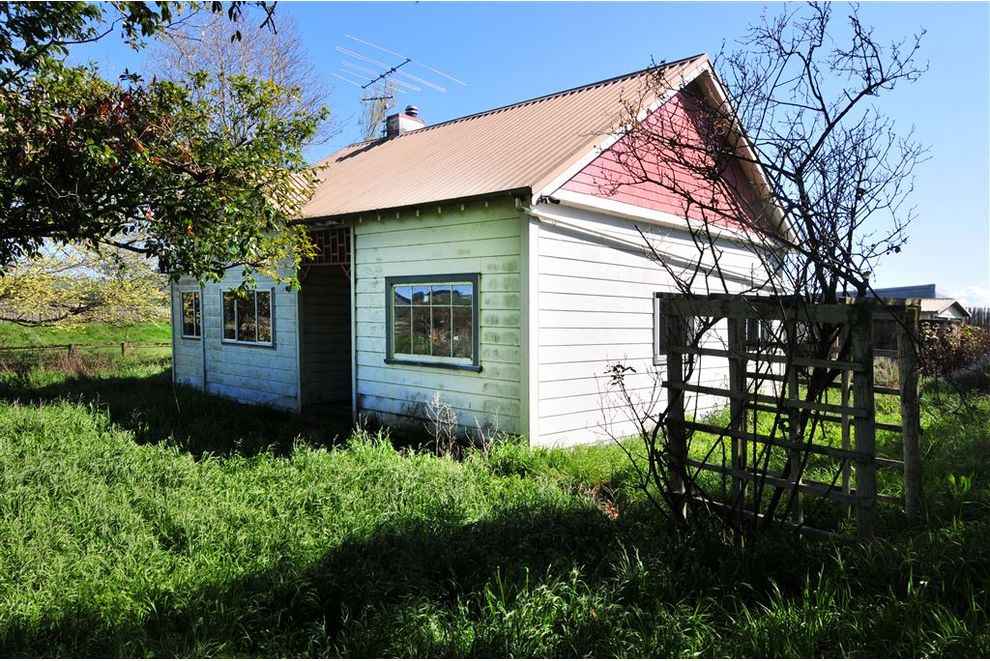 For sale Renovators dream realestate.co.nz