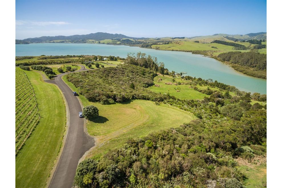 For sale Lot 11 Paewhenua Island, Mangonui realestate.co.nz