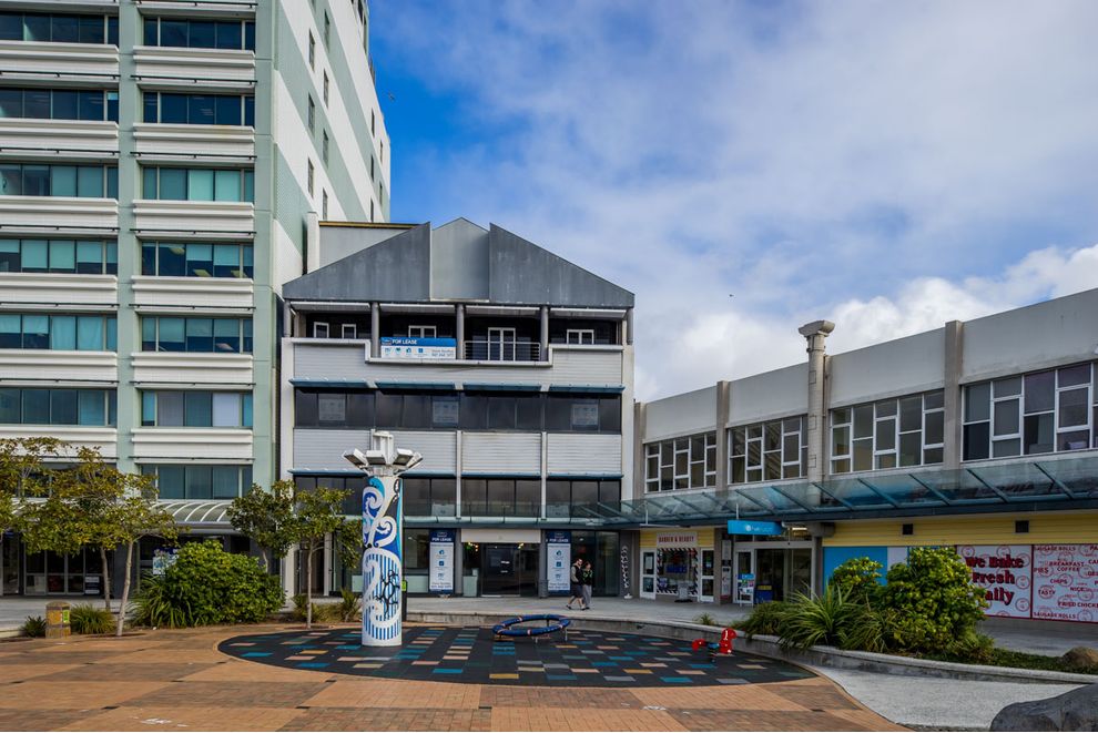 For lease Level 3, 15 Hartham Place, Porirua realestate.co.nz