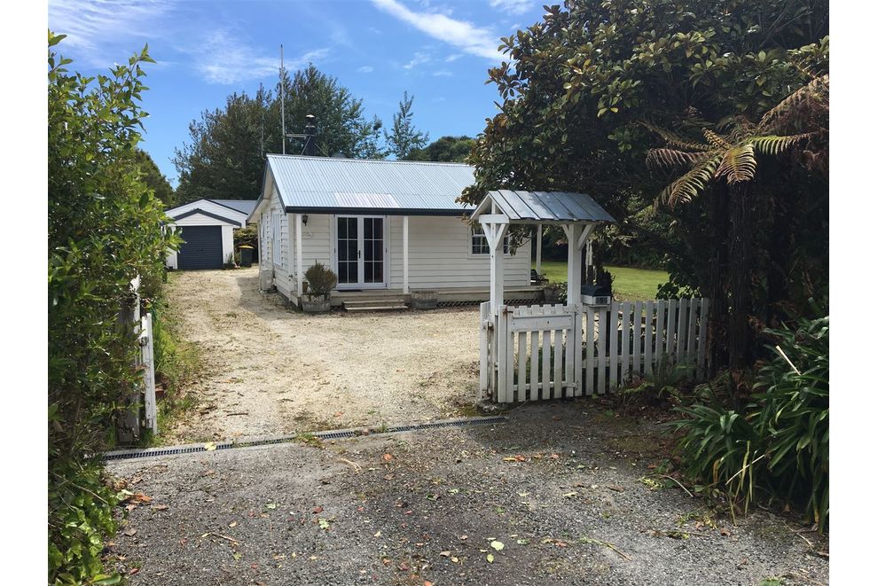 For sale 195 Sale Street, Hokitika realestate.co.nz
