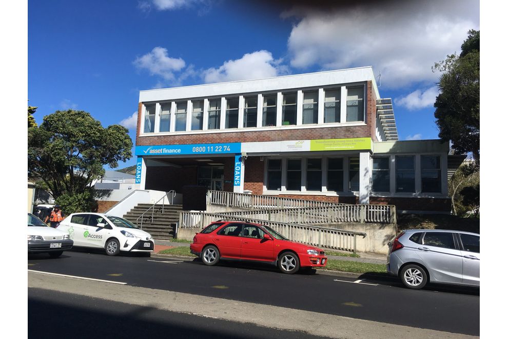 For lease 6 Hagley Street, Porirua realestate.co.nz