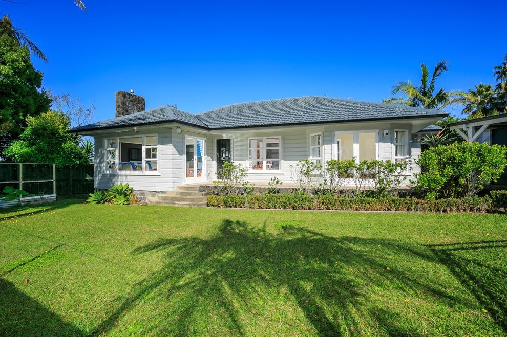 For sale 281 Lake Road, Takapuna realestate.co.nz