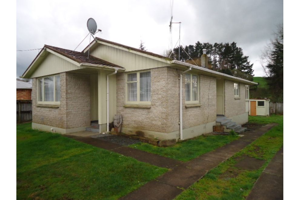 For rent Three Bedroom House In Putaruru realestate.co.nz