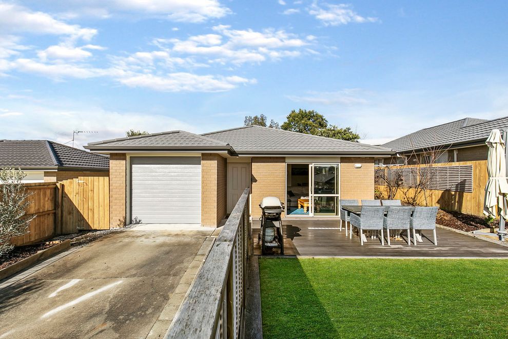 For sale Brick/tile By Gj Gardner, Will Suit New Home Buyer