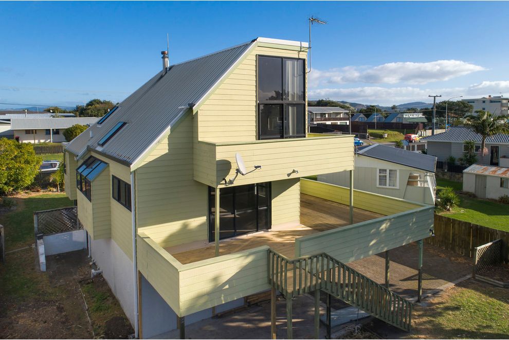 For sale 1101 Papamoa Beach Road, Papamoa realestate.co.nz