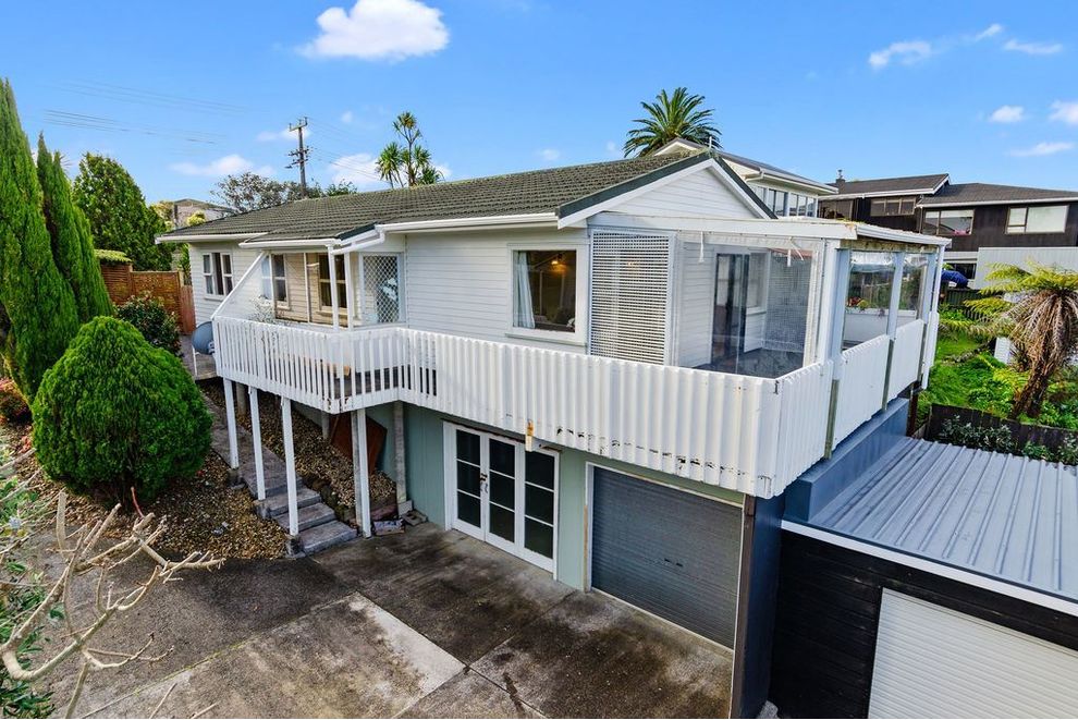 For sale 1/46 Hastings Road, Mairangi Bay realestate.co.nz