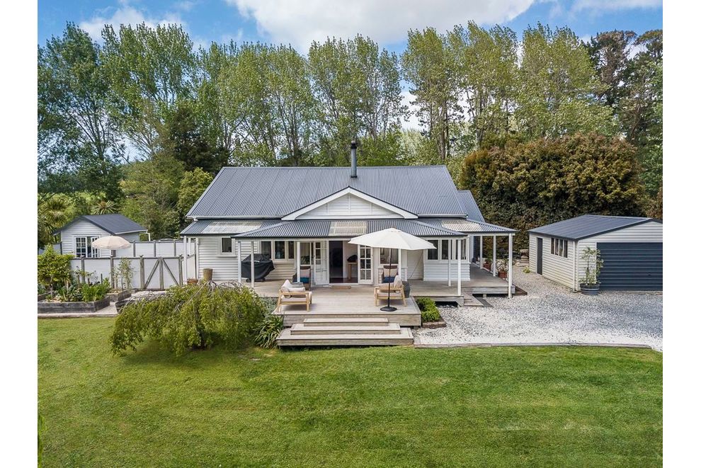 For sale 137 Sandspit Road, Warkworth realestate.co.nz