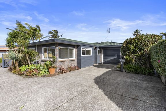 Property Value 32B Lakeside Drive Orewa Realestate Co Nz