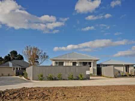 86 Bracken Road, Paparangi
