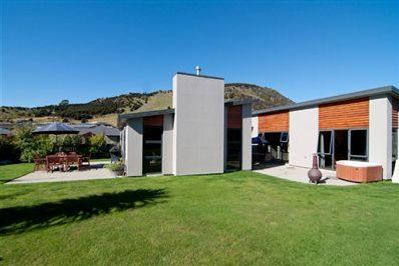 Property value 9 Tyndall Street, Wanaka realestate.co.nz