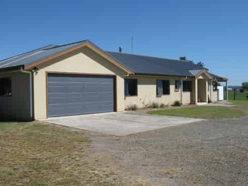 4962 Galatea Road, Galatea