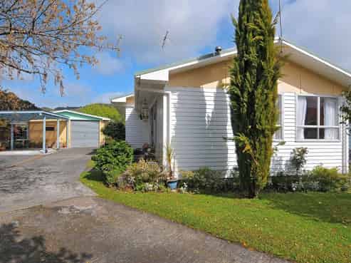 18 Beryl Grove, Birchville