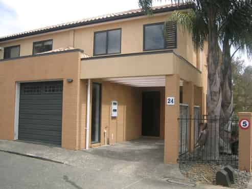 72 Huntington Drive, Huntington Park