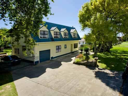 136 College Road, Edgecumbe