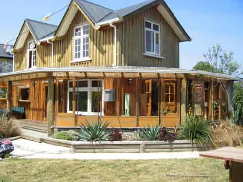 8 Kahika Street, Aramoana