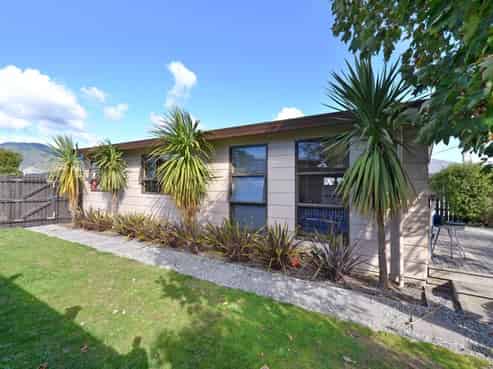 1/113 Parkers Road, Tahunanui