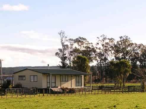 4118 Galatea Road, Galatea