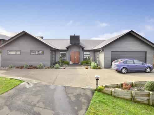 3 Holyport Close, Fairfield