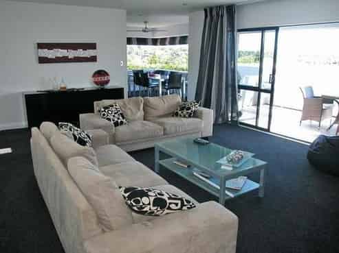 8 Harvey Street, Waipahihi