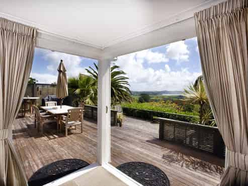 434 Pah Hill Road, Wharehine