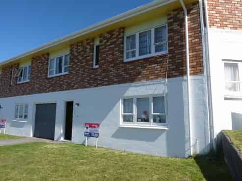 2/33 Findlay Street, Moturoa