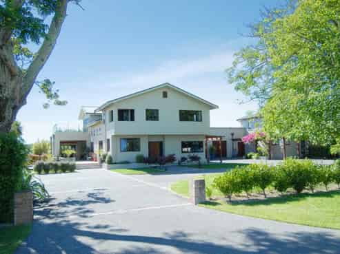 56 Basil Road, Meeanee