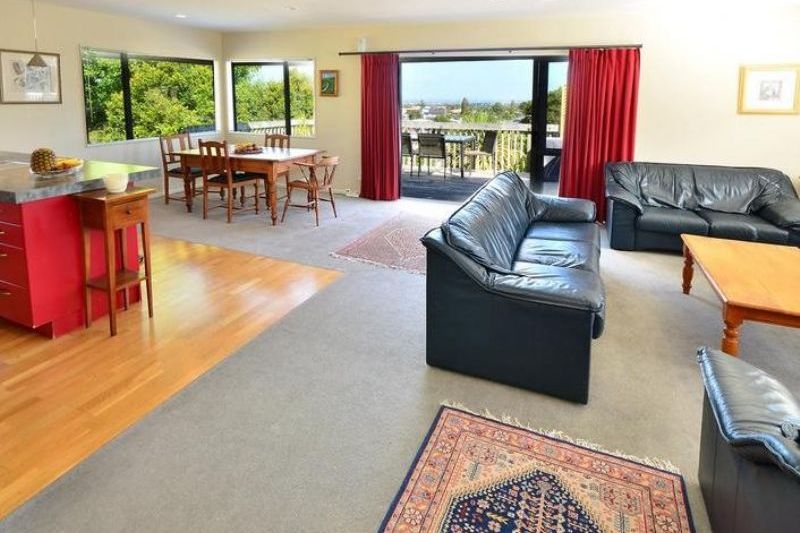 Property value 2A Glen Vista Place, Bayview realestate.co.nz