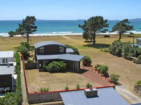 144 Sands Crescent, Matarangi