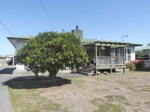 36 Panapa Road, Waipatu