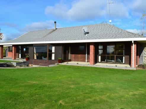 90 Driscoll Road, Levels