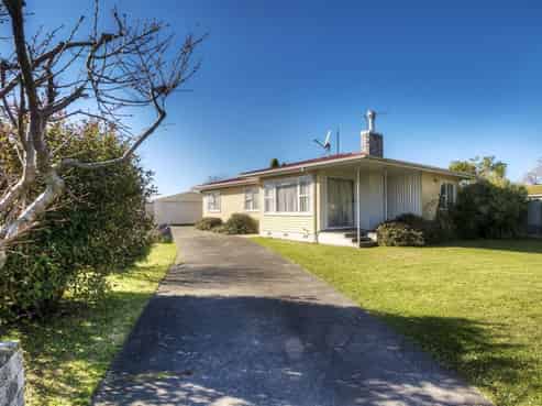 44 Allen Berry Avenue, Pirimai