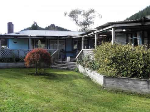 384 Creek Road, Mangamahu