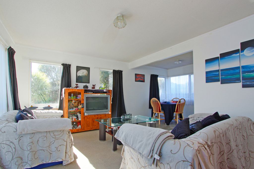Property value 1/12 Ballater Place, Highland Park realestate.co.nz