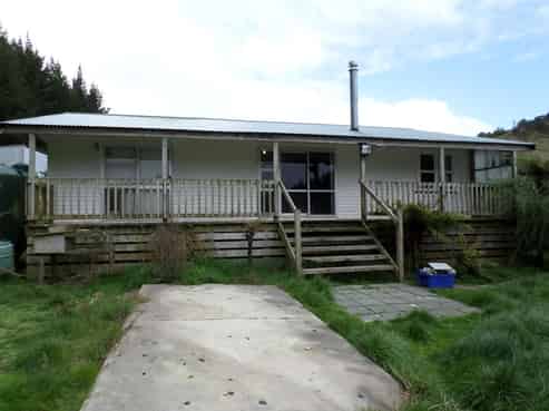 647 Piko Road, Okoki