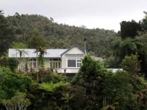 7 Saint James Street, Ross