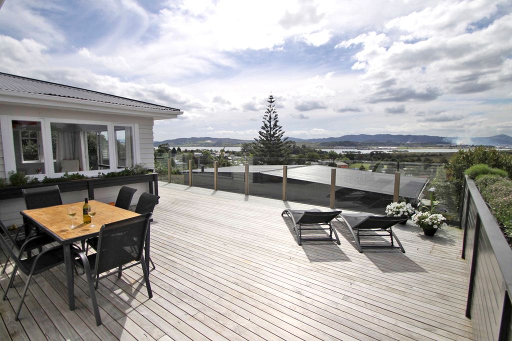 Property value 6 Handforth Street, Onerahi realestate.co.nz