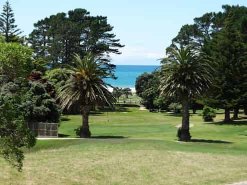 2 Tama Road, Riversdale Beach