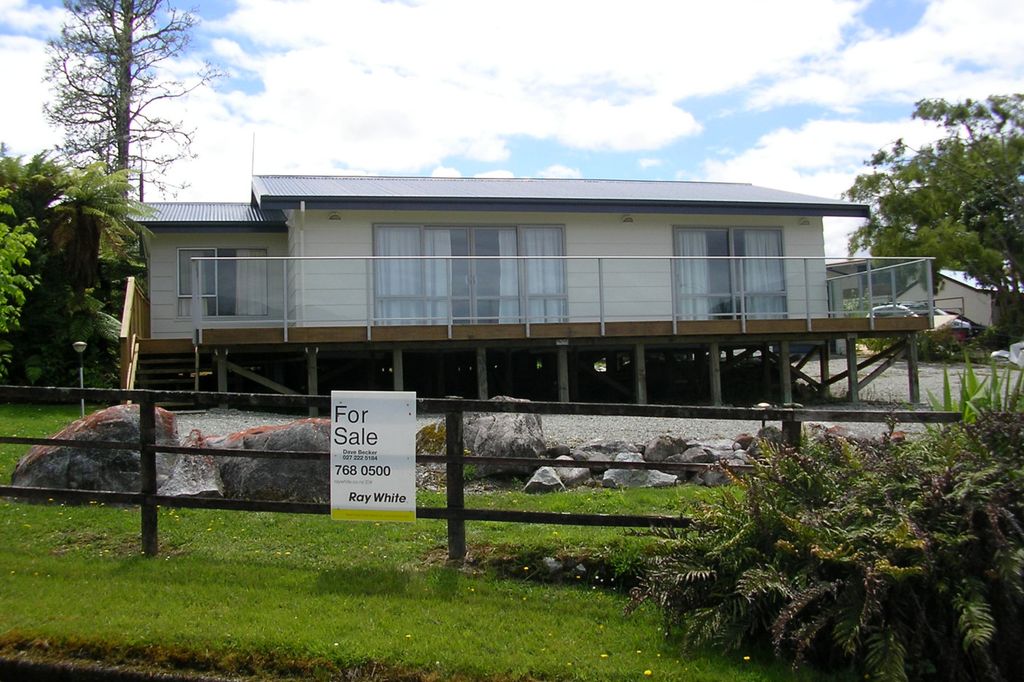 Property value 8 Ana Street, Moana / Lake Brunner realestate.co.nz