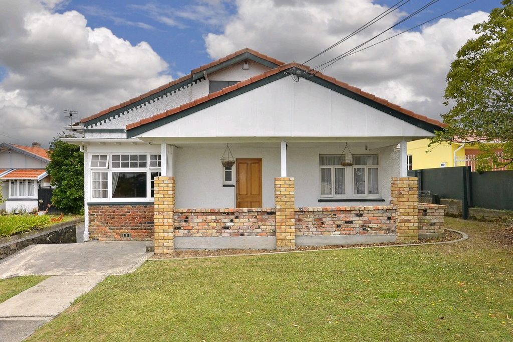 Property value 69 Hillcrest Road, Papatoetoe realestate.co.nz