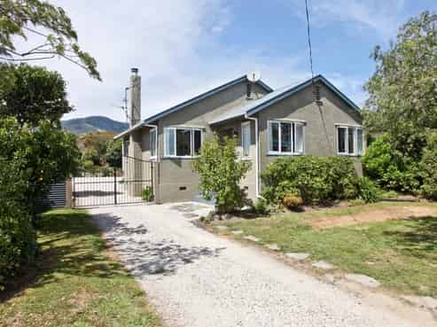 35 Bledisloe Avenue, Stoke