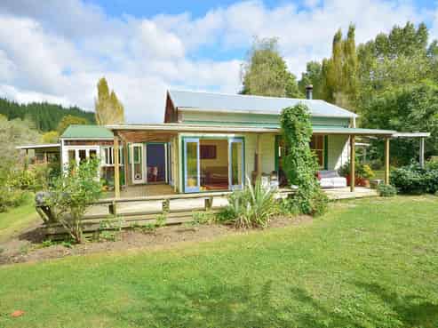 998 Waimata Valley Road, Pouawa