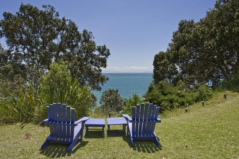 Property value 49 Howard Road, Orere Point realestate.co.nz