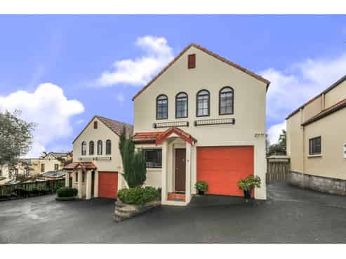 4/5 Spencer Road, Pinehill
