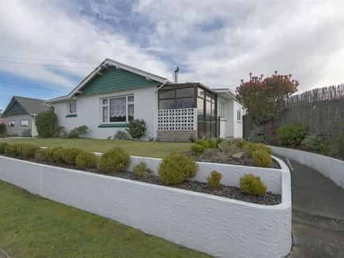 30 Leaver Terrace, North New Brighton