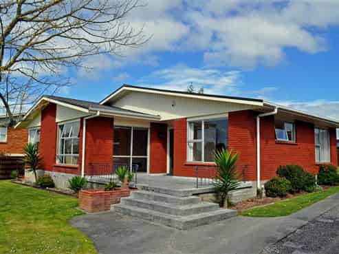 45 Howell Avenue, Riverlea