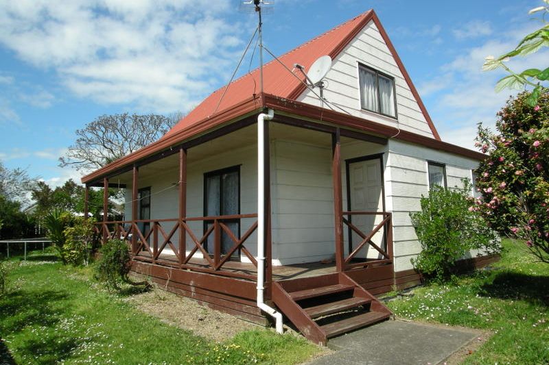 Property value 8B Greenstone Place, Clover Park realestate.co.nz