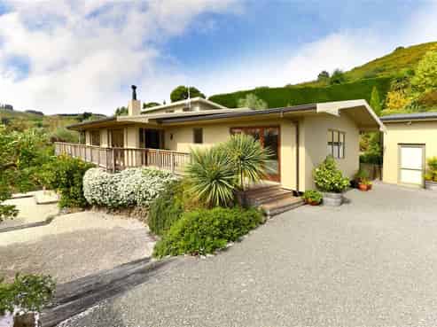 98 Early Valley Road, Lansdowne