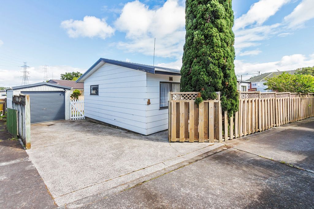 Property value 4 Paul Place, Pakuranga realestate.co.nz