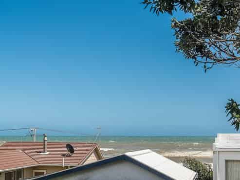 21 Aperahama Street, Paekakariki