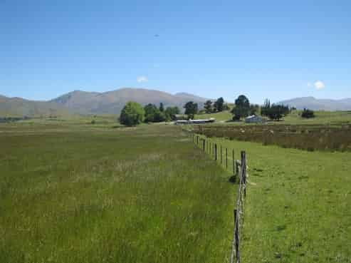 592 Chestermains Road, Omakau